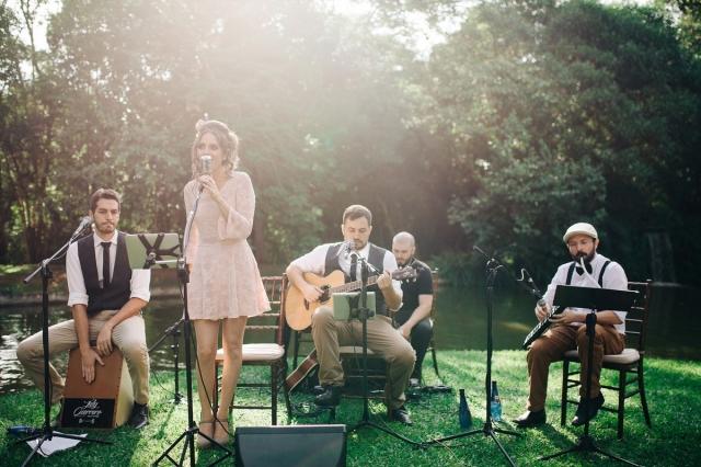 How Much Do Live Wedding Bands Cost? A Simple Pricing Guide for Couples